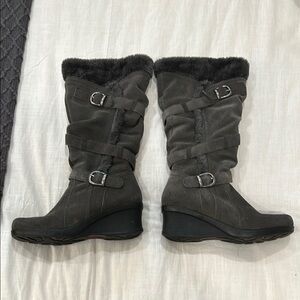 Women's Grey Fur-Lined Boots